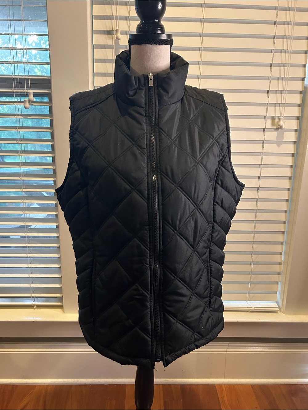 Izod Black Quilted Sleeveless Puffer Vest